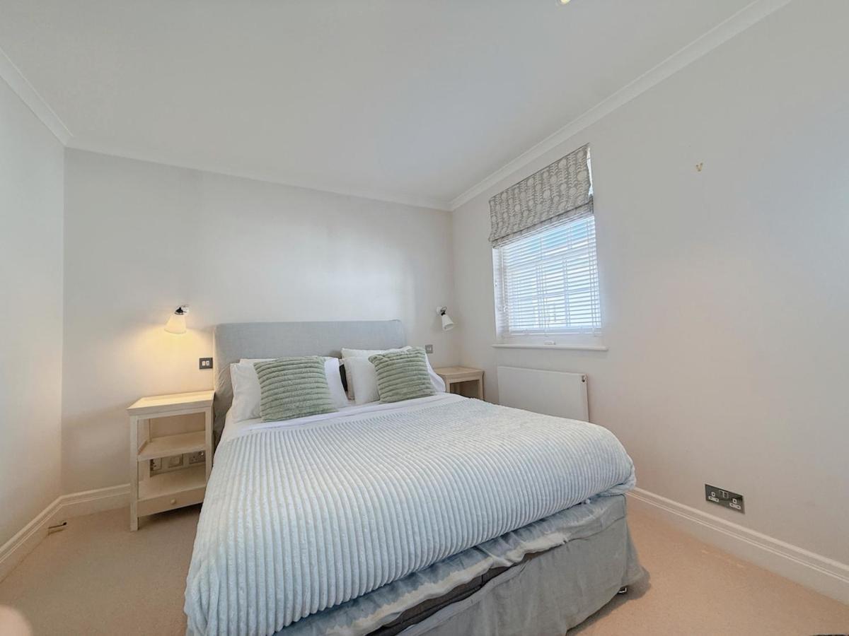 Stylish 3-bedroom Terrace House Near Earls Court * Londra
