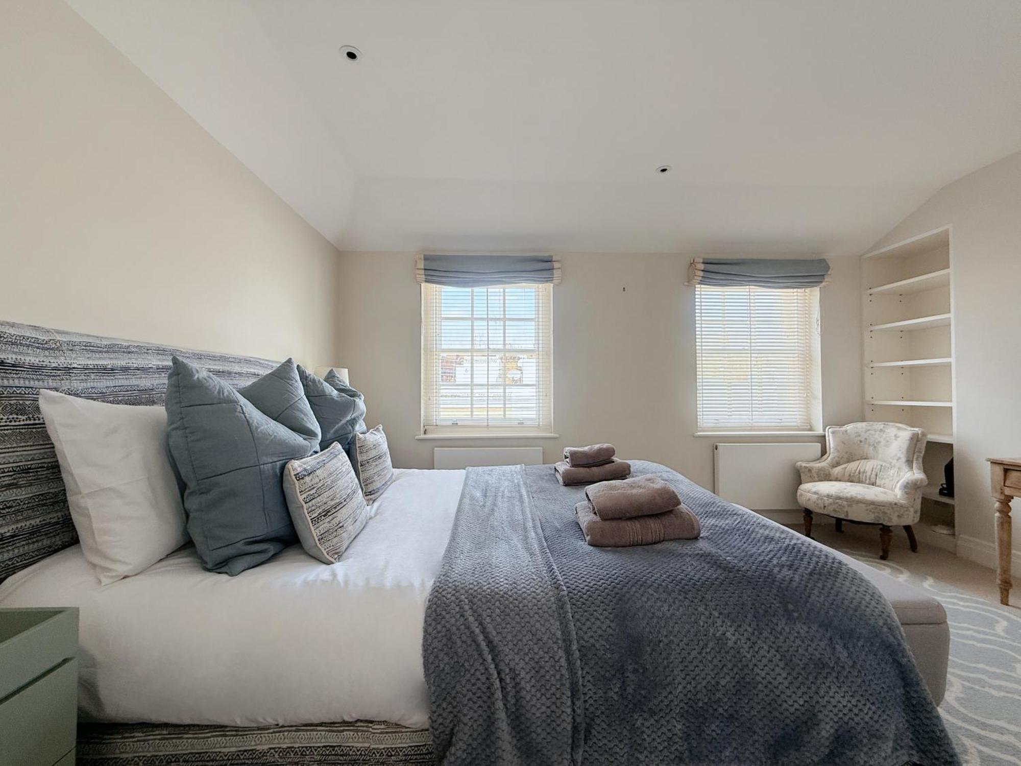 Villa Stylish 3-bedroom Terrace House Near Earls Court Londra