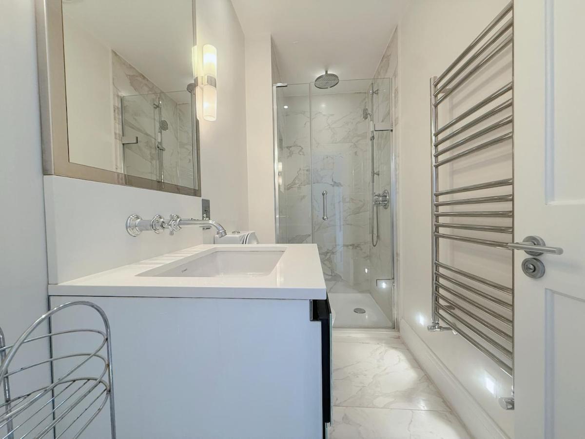 Vilă Stylish 3-bedroom Terrace House Near Earls Court