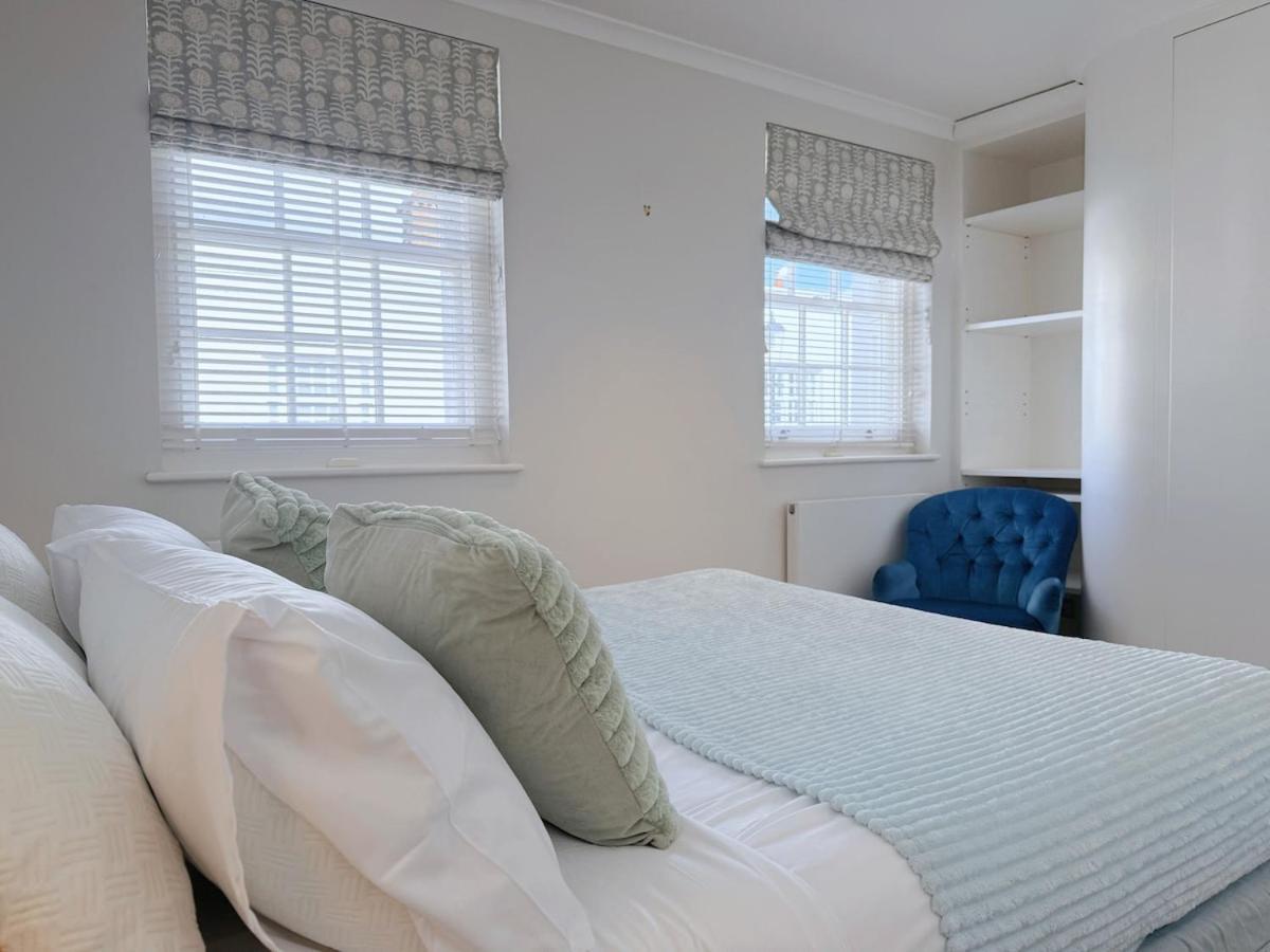 Stylish 3-bedroom Terrace House Near Earls Court Vilă