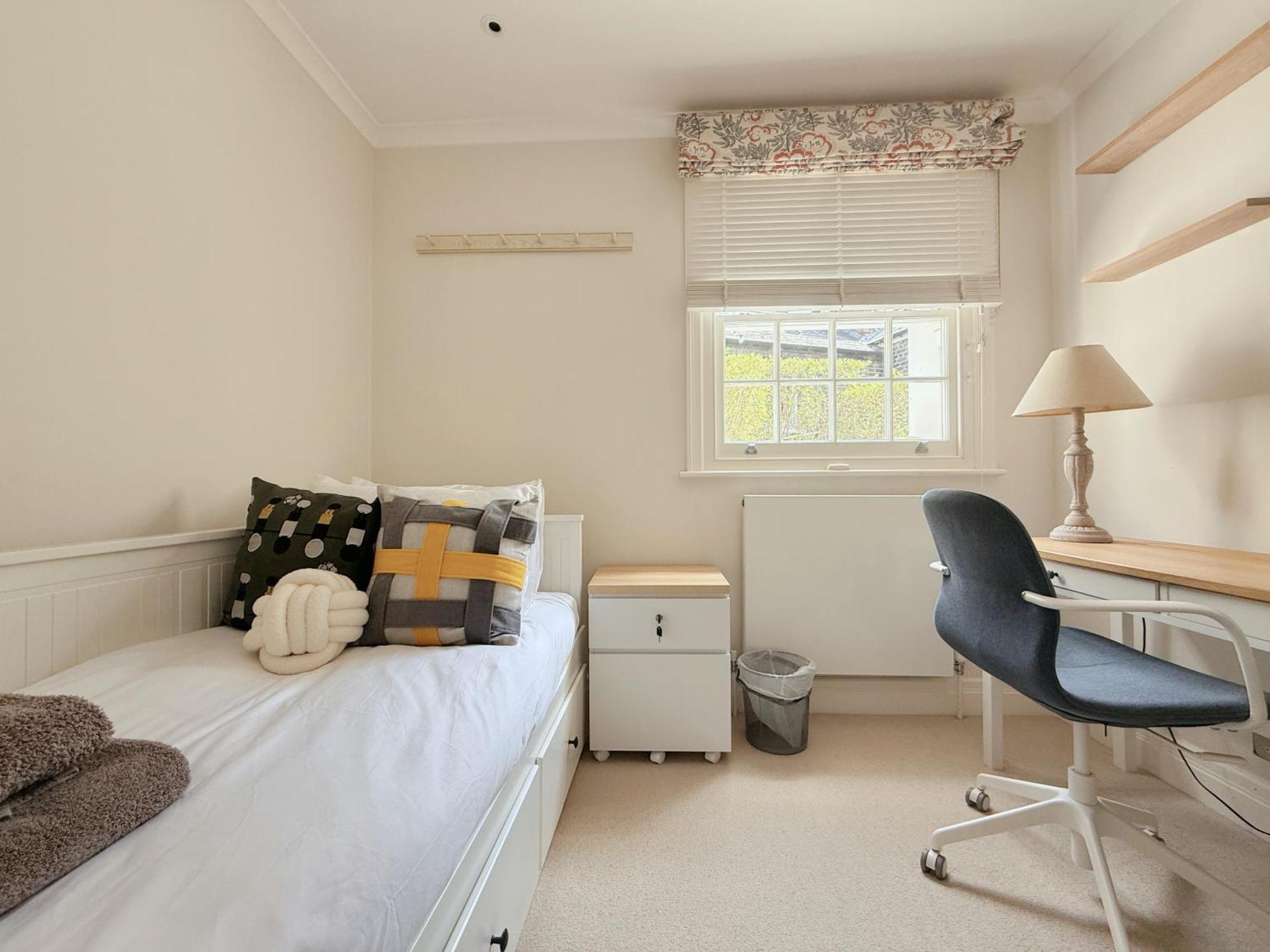 Vilă Stylish 3-bedroom Terrace House Near Earls Court *